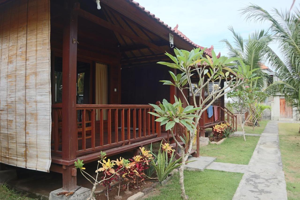 Svaha Nusa Guest House Nusa Lembongan  Bagian luar foto