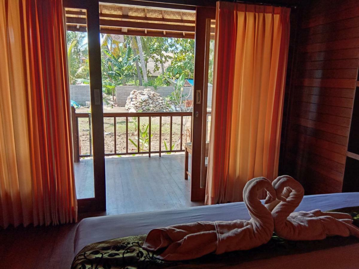 Svaha Nusa Guest House Nusa Lembongan  Bagian luar foto