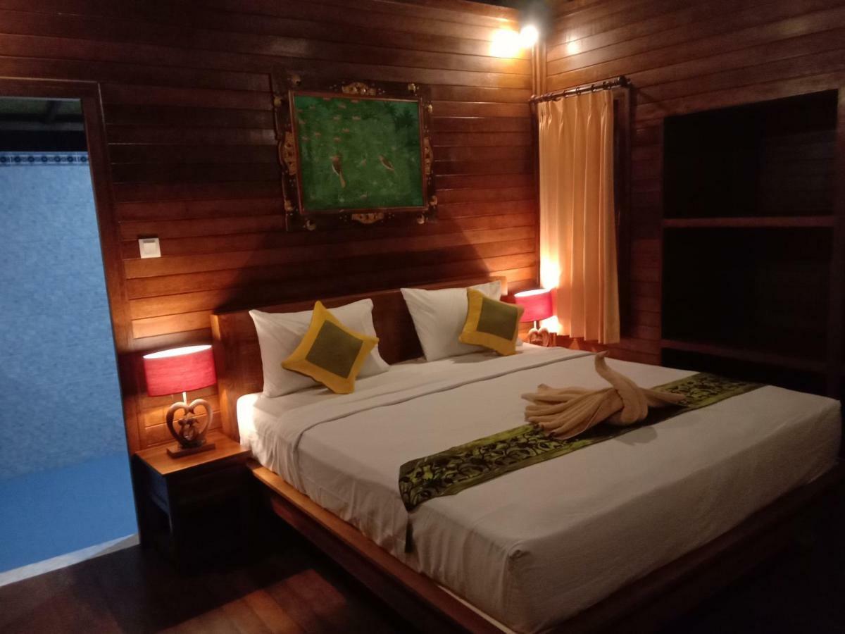 Svaha Nusa Guest House Nusa Lembongan  Bagian luar foto
