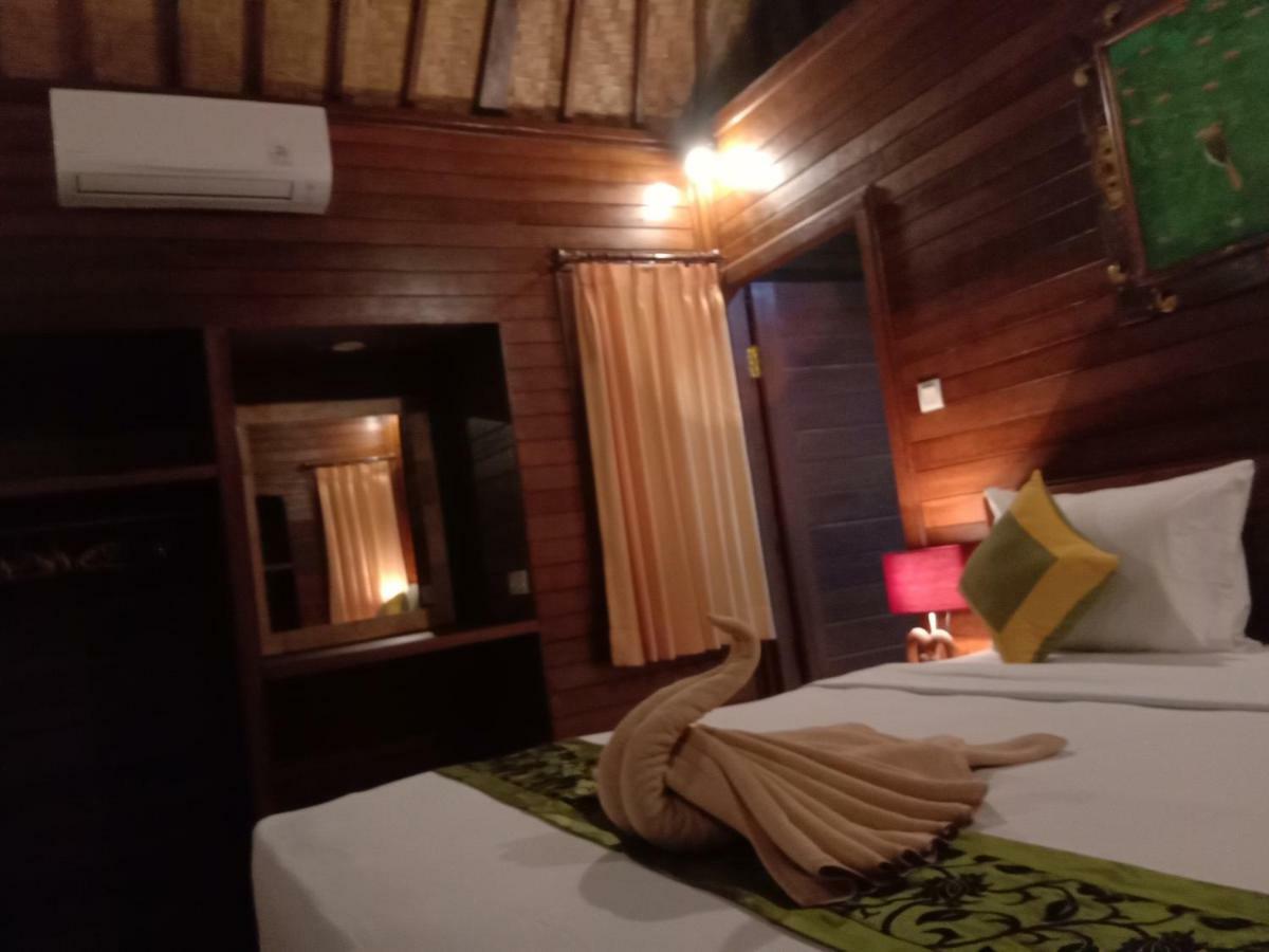 Svaha Nusa Guest House Nusa Lembongan  Bagian luar foto